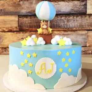 Hot air balloon bear cake